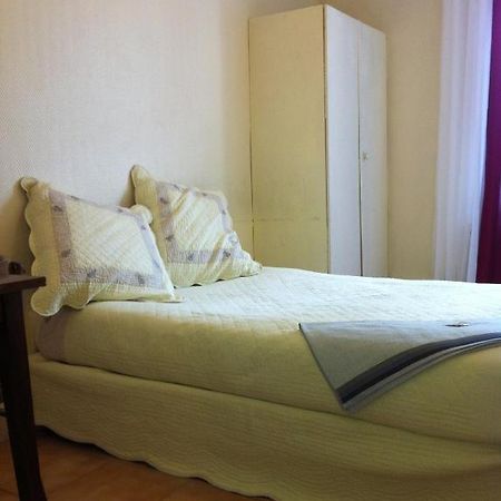 Hipotel Paris Bordeaux Menilmontant Chambre photo