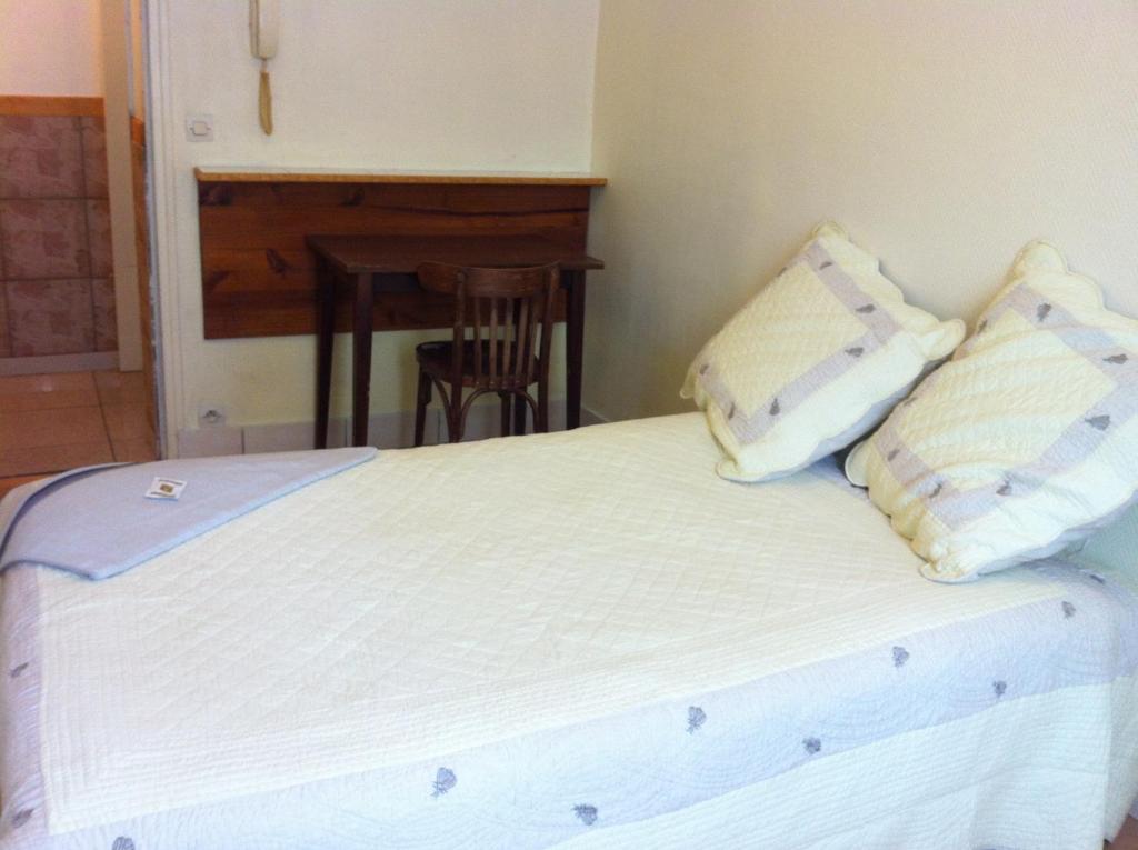 Hipotel Paris Bordeaux Menilmontant Chambre photo